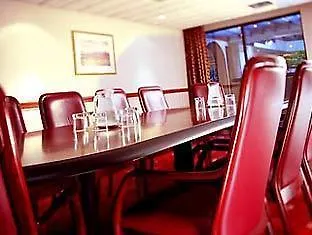 The Aberdeen Dyce Hotel 4*,